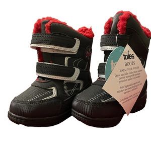 Totes Toddler snow boots